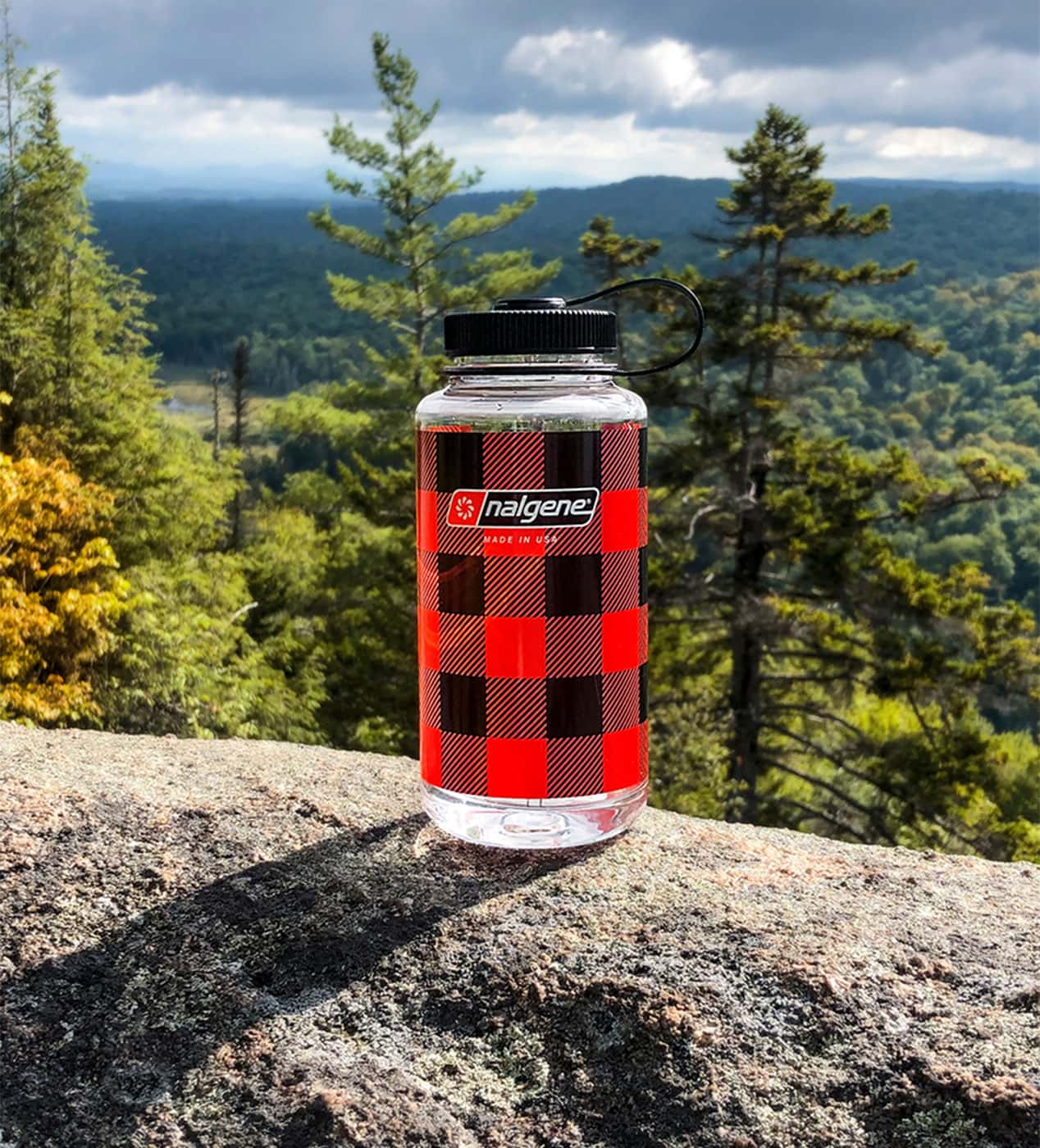 Checkered Pastel Icons Metal Water Bottle