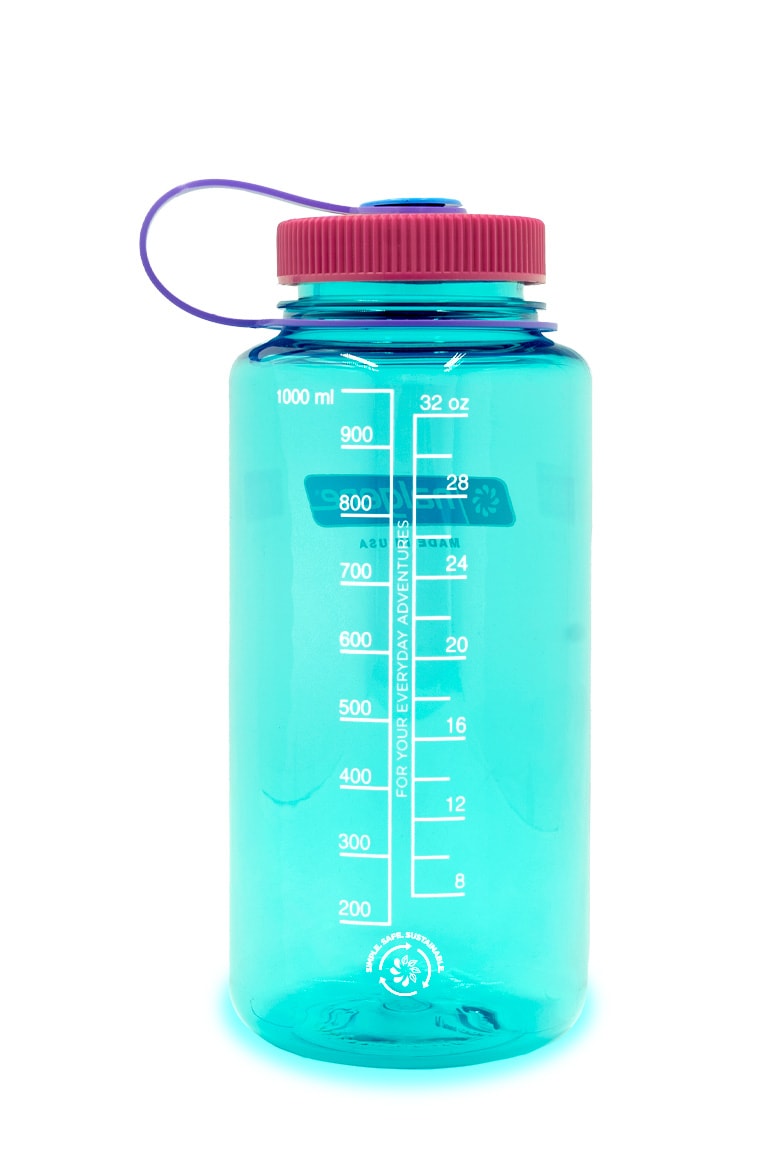 WINTER BIG BOTTLE 1L (32 OZ)  Bottle, Reusable glass water bottles, Glass water  bottle