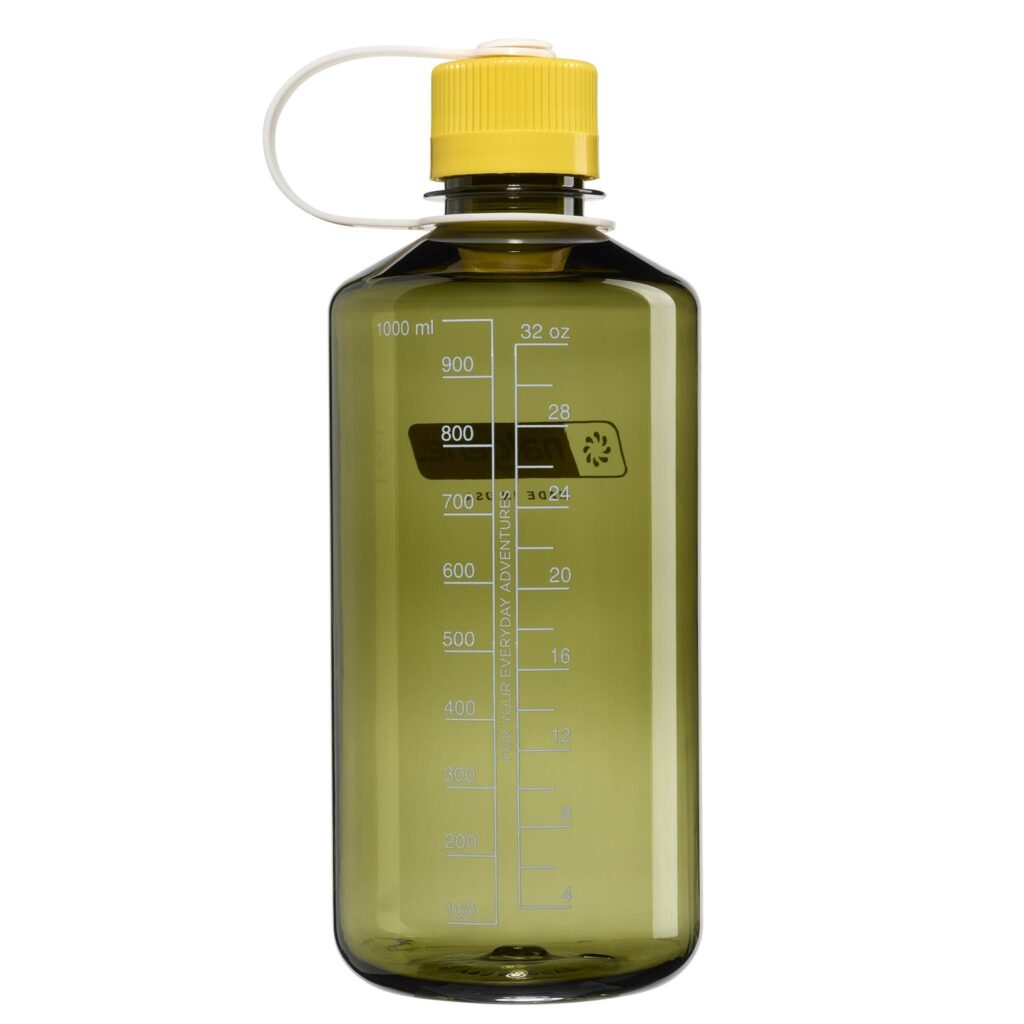 The 32oz NM Thrill in Motion is a green water bottle with a yellow cap, featuring measurements up to 1000 ml and 32 oz.