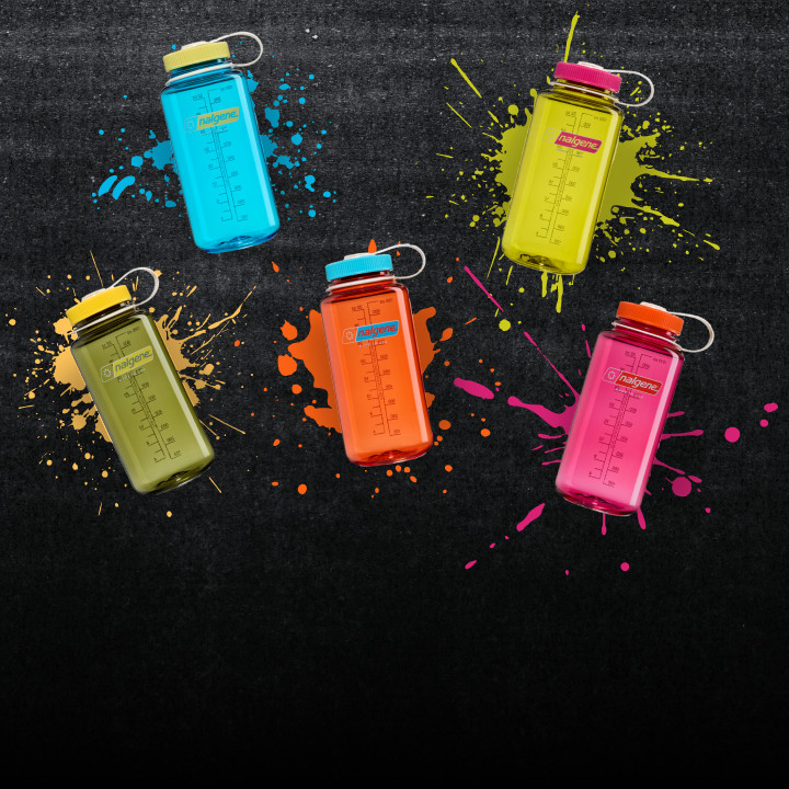32oz Wide Mouth Thrill and Motion bottle with paint splashes